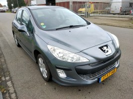 Peugeot 308 benzine 17-XT-HB (3)